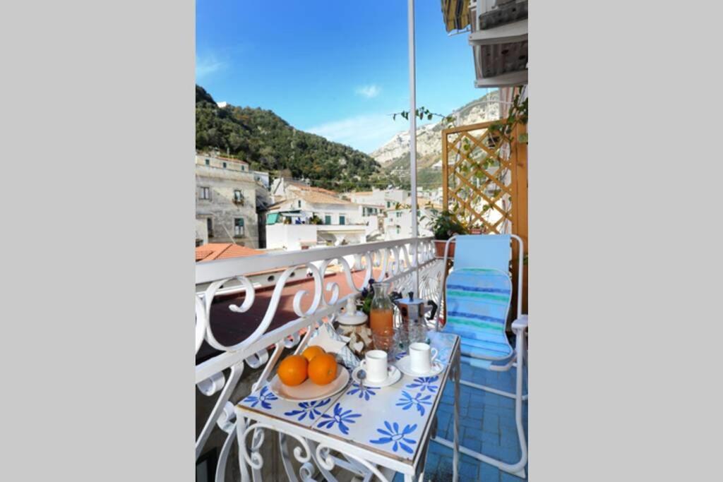 Charming Apartment In The Centre Of Amalfi Exterior photo