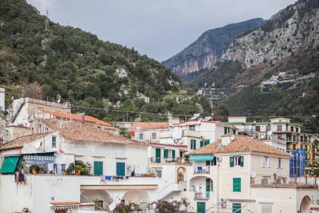 Charming Apartment In The Centre Of Amalfi Exterior photo